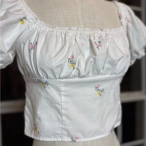 Forever 21 White Puffed Sleeve Crop Top – Size Small